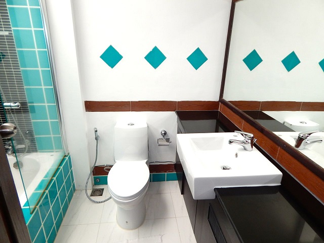 Whispering Palms - Duplex Villas - Typical bathroom
